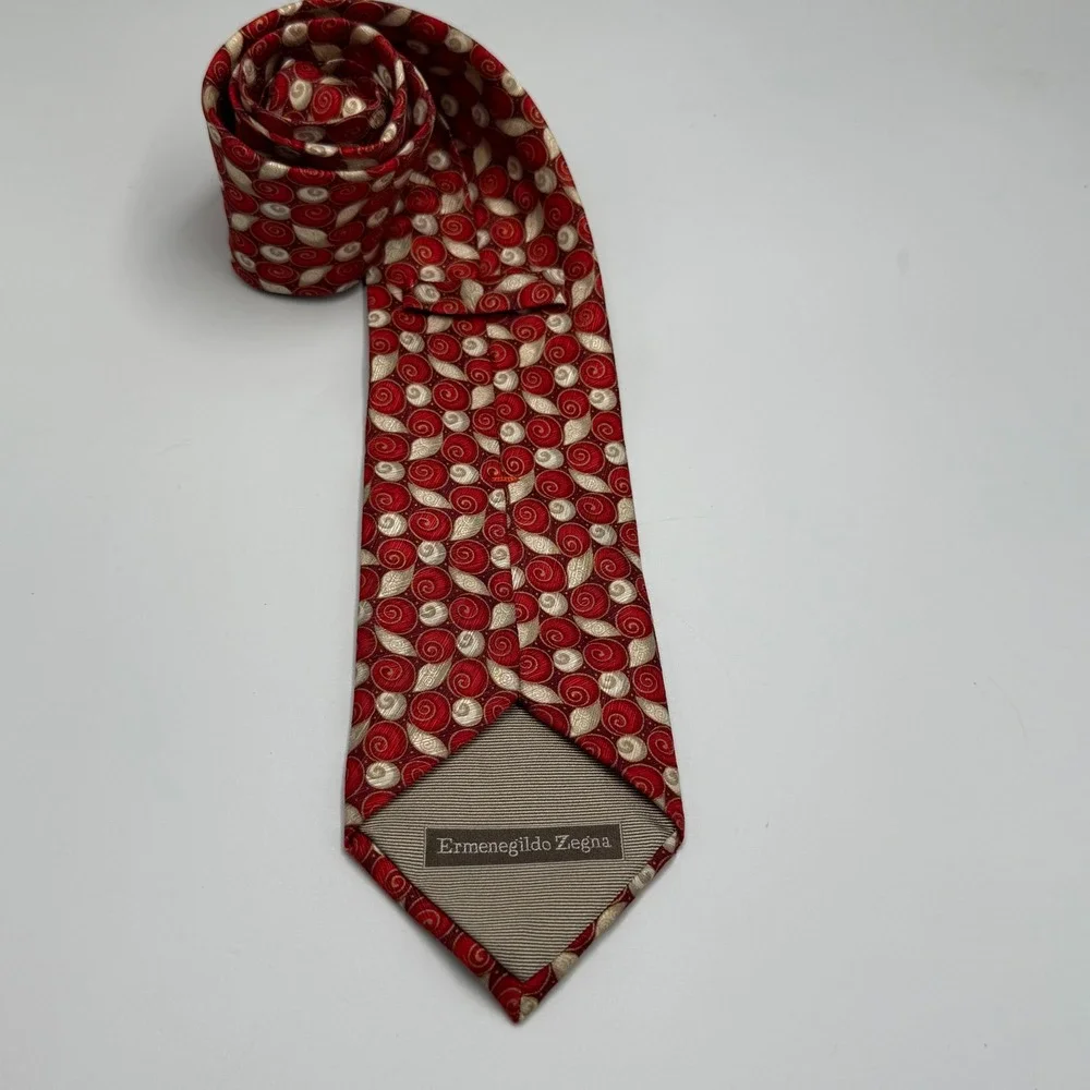 Vintage Ermenegildo Zegna Silk Tie Red Gold Geometric Swirl Spiral Pattern Italy